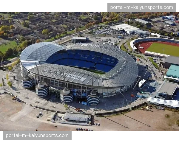 英超“足球遗产”项目启动，资助百个基层社区球场翻新