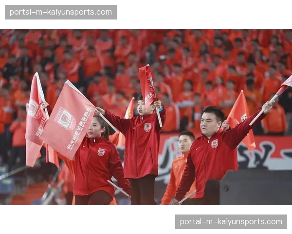 【2026年4月中超联赛·赛中·速报浙江队连入两球，主场2-1反超成都蓉城